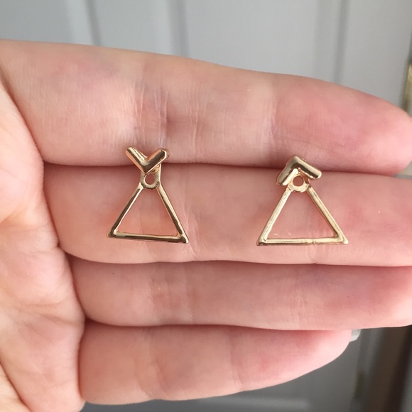 ⚜️[𝟯/$𝟭𝟴]⚜️Gold Triangle Jacket Earrings NEW - Picture 4 of 11